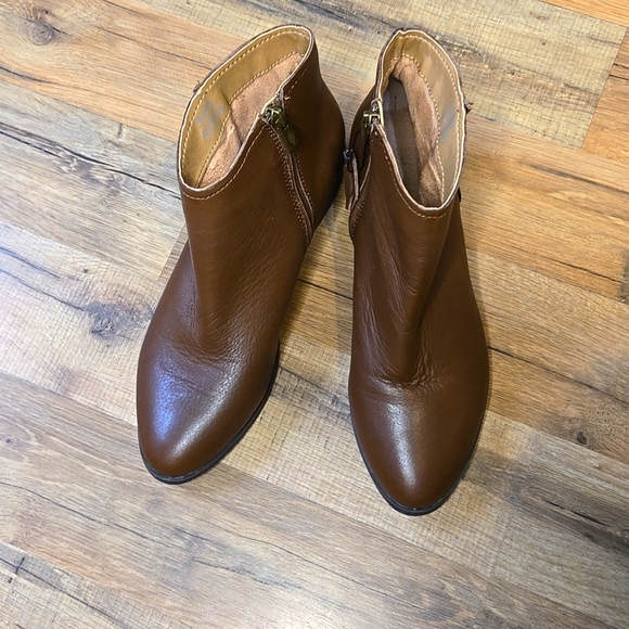 American Rag Jolene Leather Ankle Booties Size 8 - Picture 3 of 5